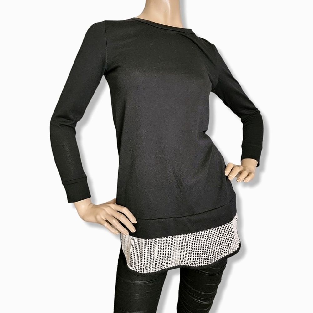 The Paragon Black Long Sleeve Mesh Paneled Back Zipper Sweatshirt Top